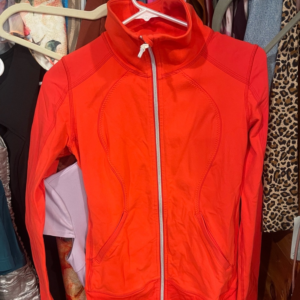 Lululemon contour jacket